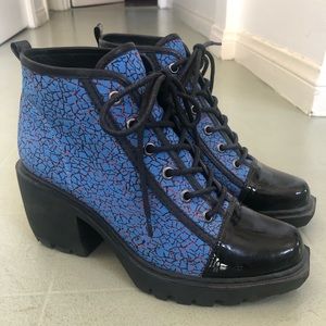 Opening Ceremony size 39 8.5 9 lace up heeled boot